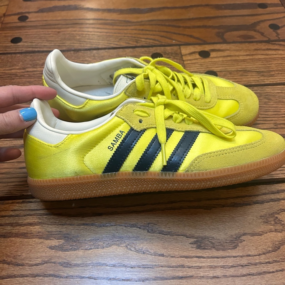 Adidas Samba Yellow and Black Men's Sneakers - Picture 2 of 4